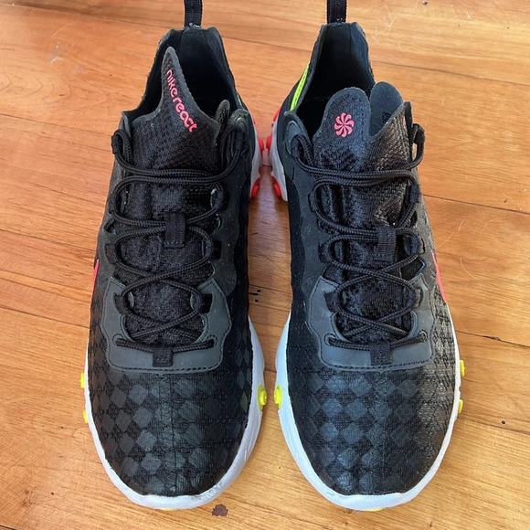 NIKE REACT ELEMENT 55 CHECKERED CRIMSON VOLT Men’s Size 10.5 - Picture 3 of 7